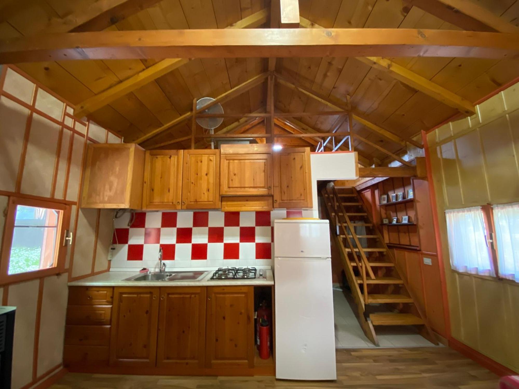 Camping Montorfano Екстериор снимка