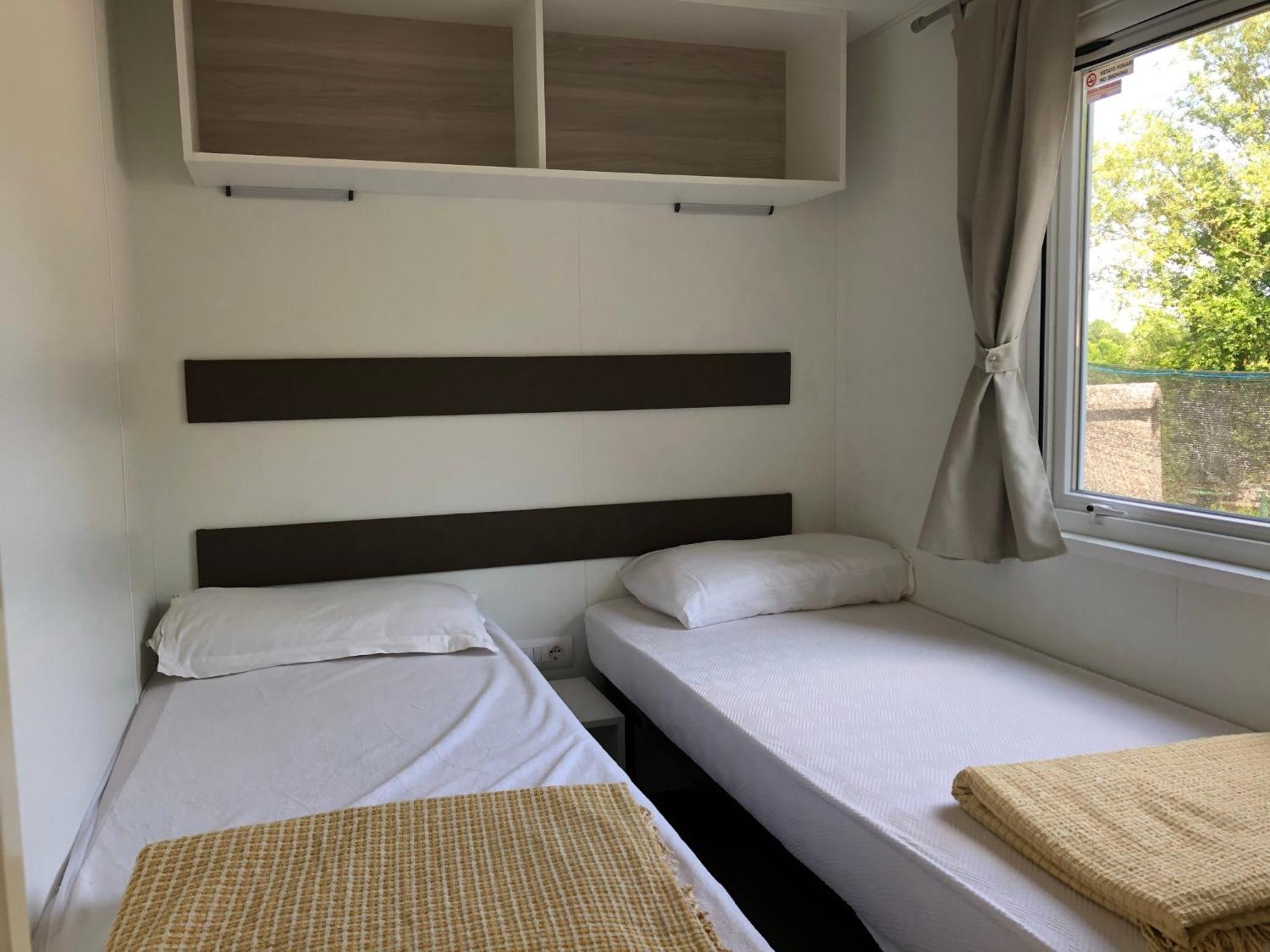 Camping Montorfano Екстериор снимка