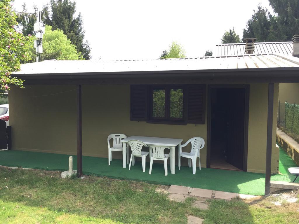 Camping Montorfano Екстериор снимка