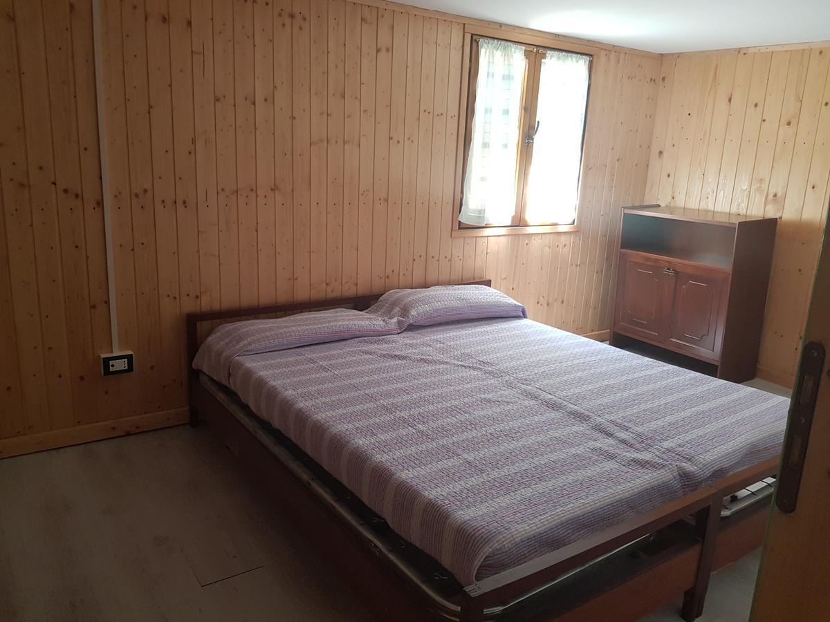Camping Montorfano Екстериор снимка